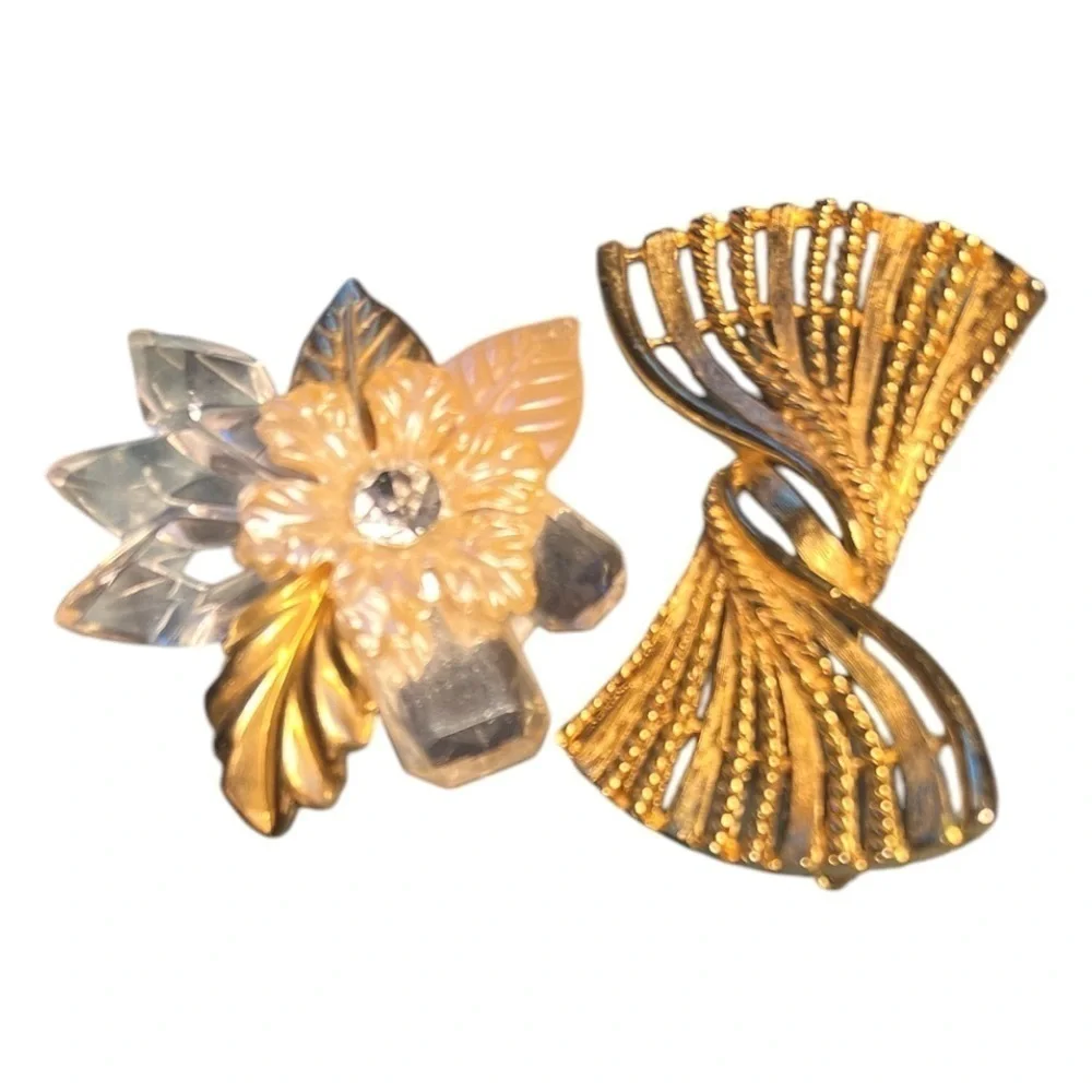 Vintage Statement Brooch Pin Trendy Pearl Flower Gold Leaves Clear Crystal Stone